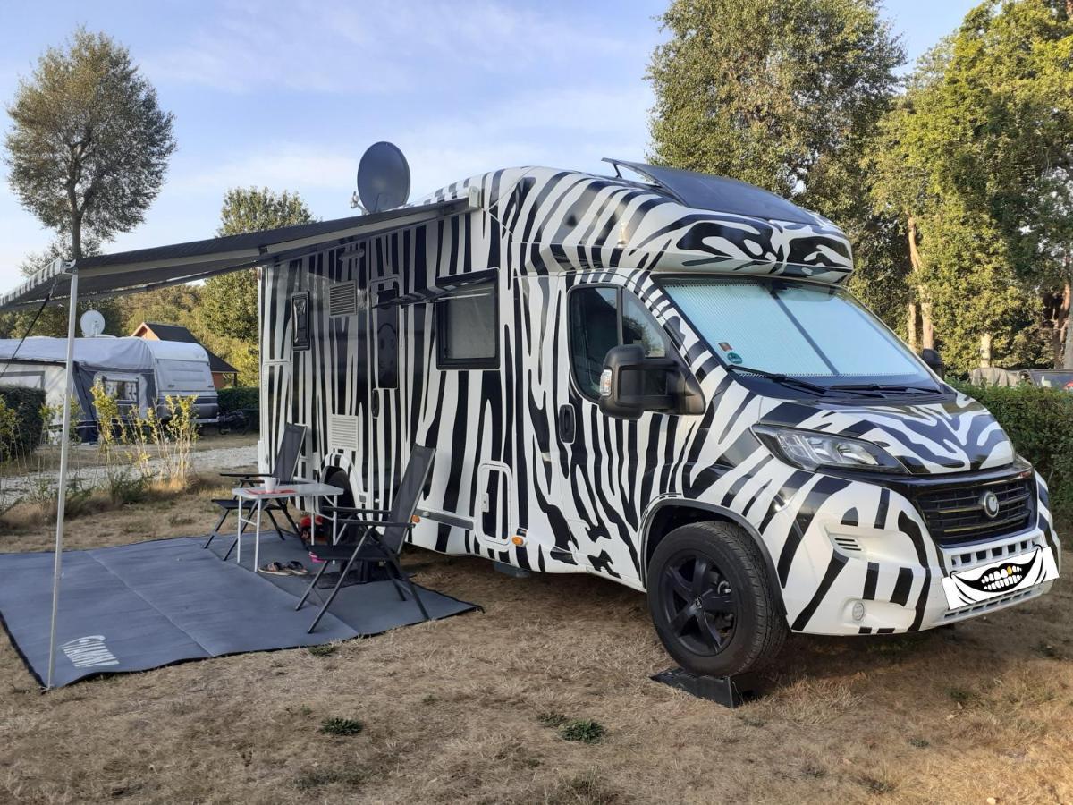 Camping Les Falaises De Toussaint エクステリア 写真