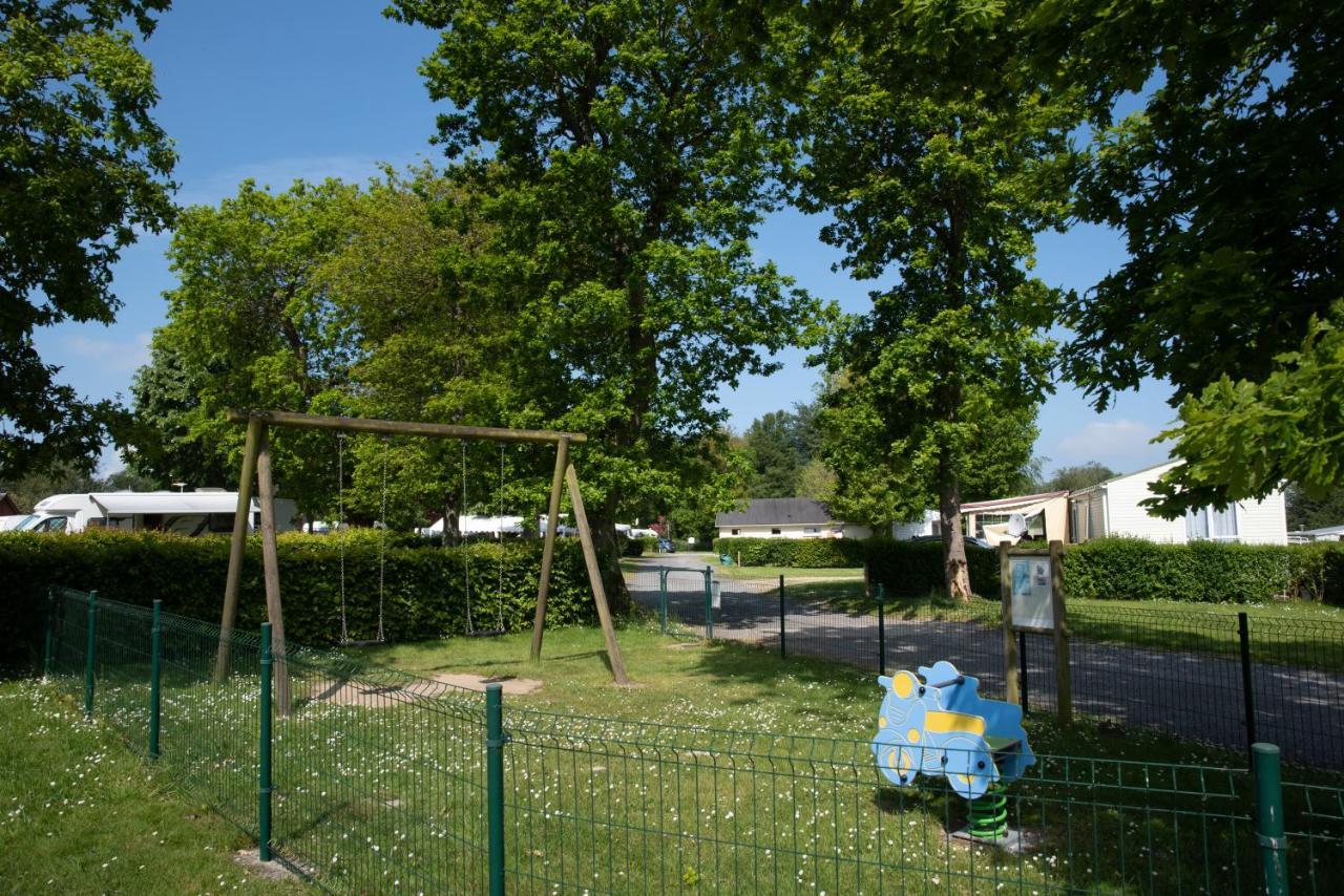 Camping Les Falaises De Toussaint エクステリア 写真